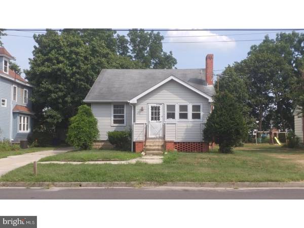 132 STATE ST, Elmer, NJ 08318