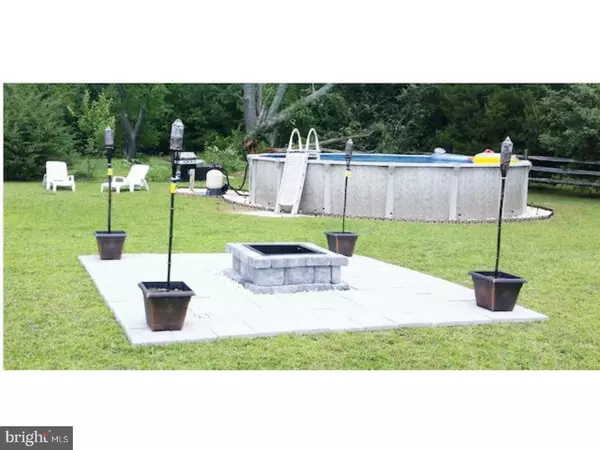 Elmer, NJ 08318,24 MENDES AVE