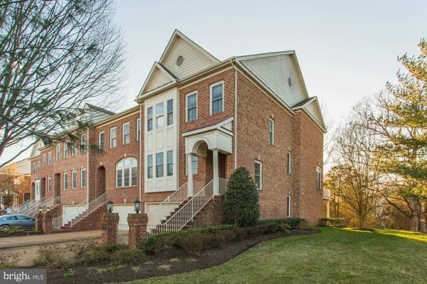 8000 KAMEHAMEHA PL, Gainesville, VA 20155