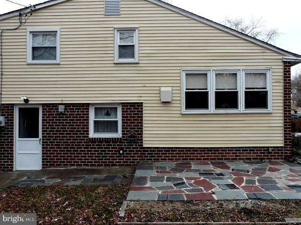 815 WILLOW AVE, Clifton Heights, PA 19018