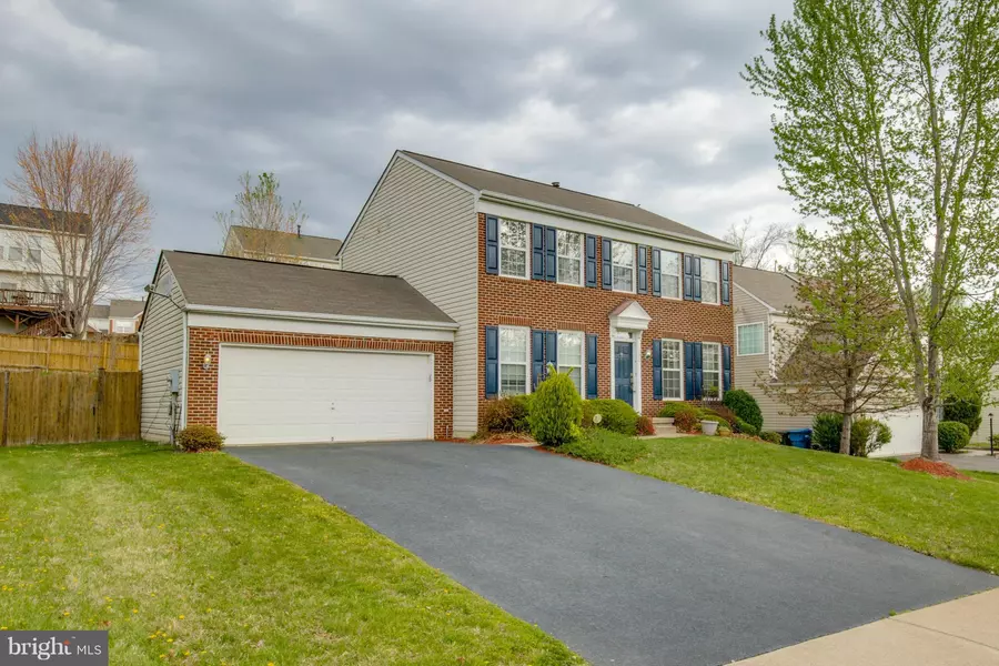 5876 MOONBEAM DR, Woodbridge, VA 22193