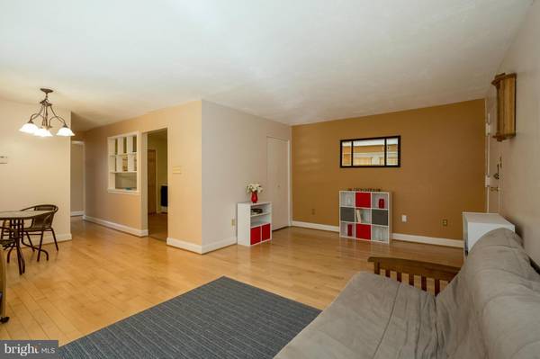 12703 GORDON BLVD #25, Woodbridge, VA 22192