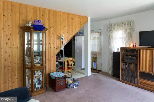 Manassas Park, VA 20111,156 MARTIN DR