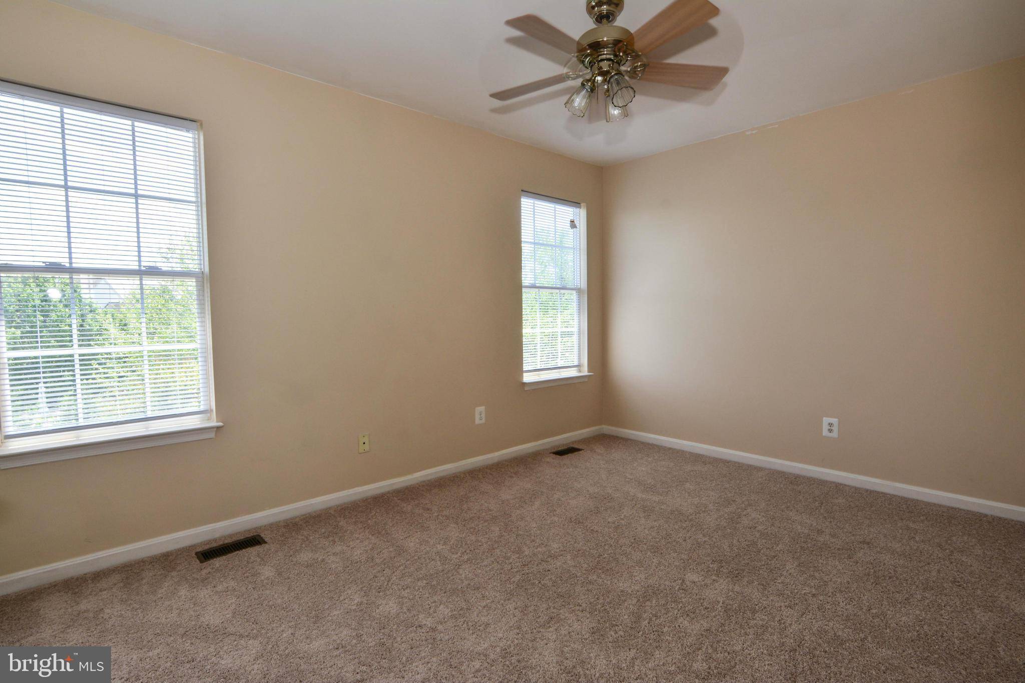 Bristow, VA 20136,13401 DAIRY CT