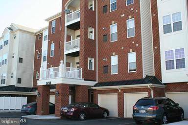 Manassas Park, VA 20111,9713 HANDERSON PL #405