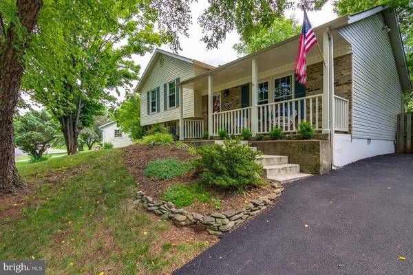 10232 BATTLEFIELD DR, Manassas, VA 20110