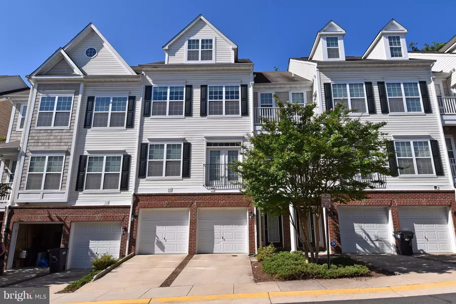 13955 HOLLOW WIND WAY #14-2B, Woodbridge, VA 22191