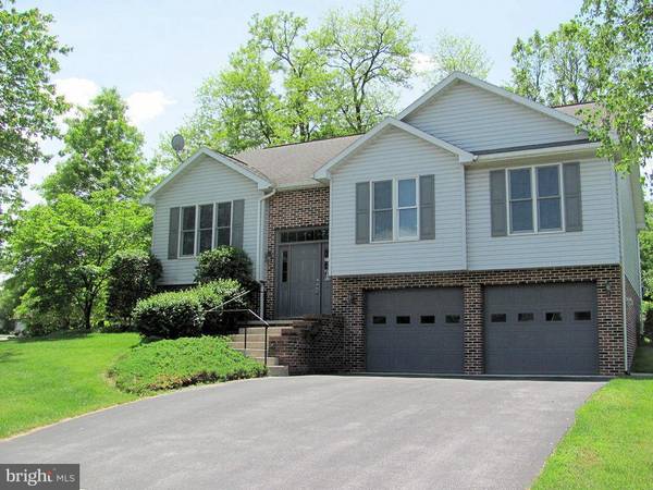 1 JAMES CIR, Shippensburg, PA 17257