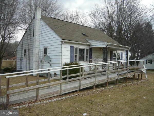 102 AIRPORT RD, Shippensburg, PA 17257