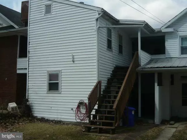 Shippensburg, PA 17257,220 KING ST E