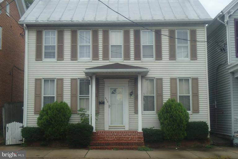 Shippensburg, PA 17257,230 KING ST