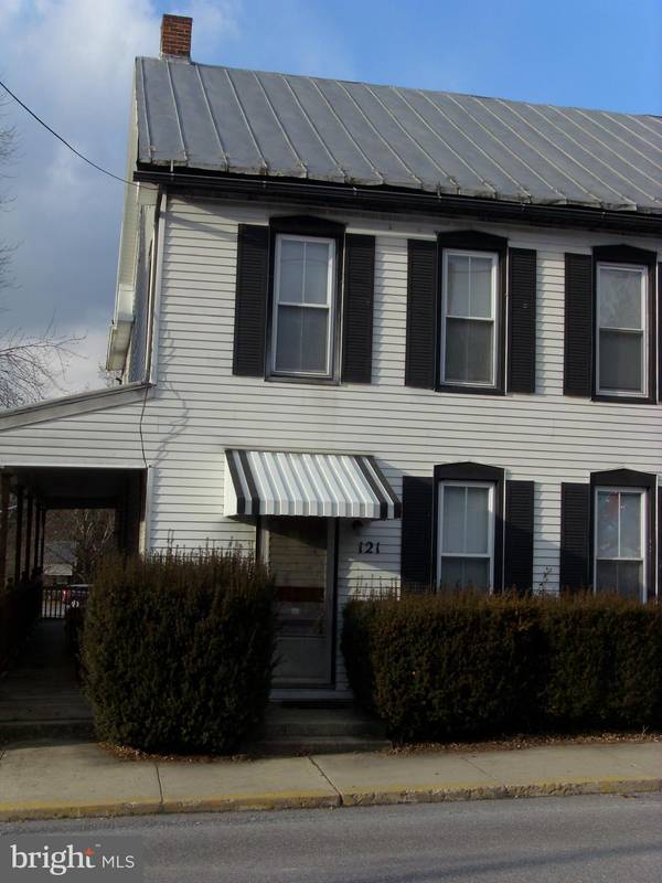 Shippensburg, PA 17257,121-123 BURD ST