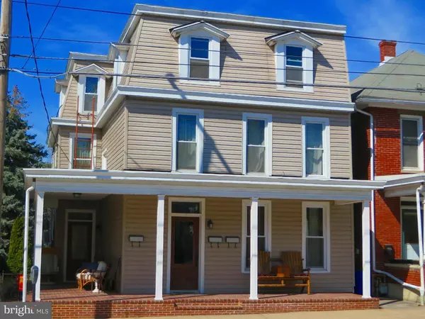 215 KING ST E, Shippensburg, PA 17257