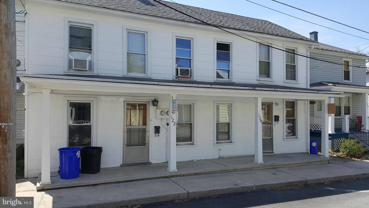 Shippensburg, PA 17257,122 PENN ST N