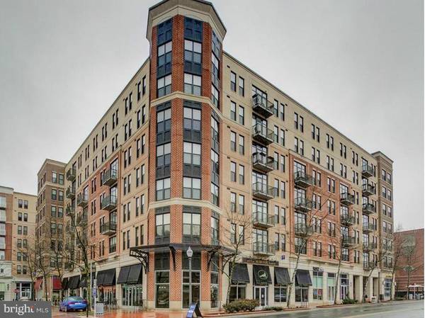 444 BROAD ST W #725, Falls Church, VA 22046