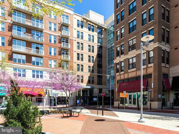 444 BROAD ST #313, Falls Church, VA 22046