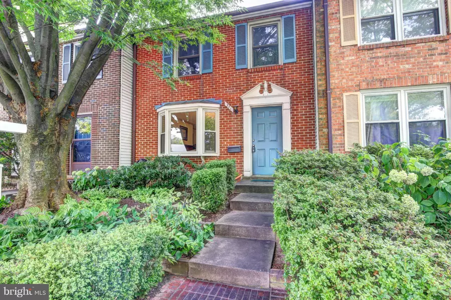 371 BROAD ST, Falls Church, VA 22046