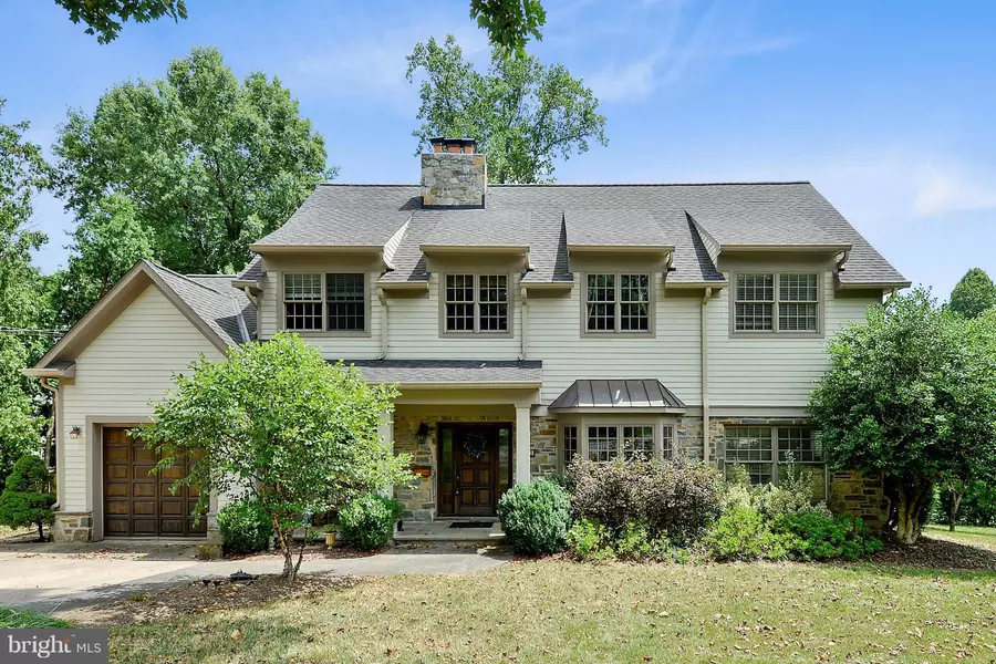 609 OAK ST S, Falls Church, VA 22046