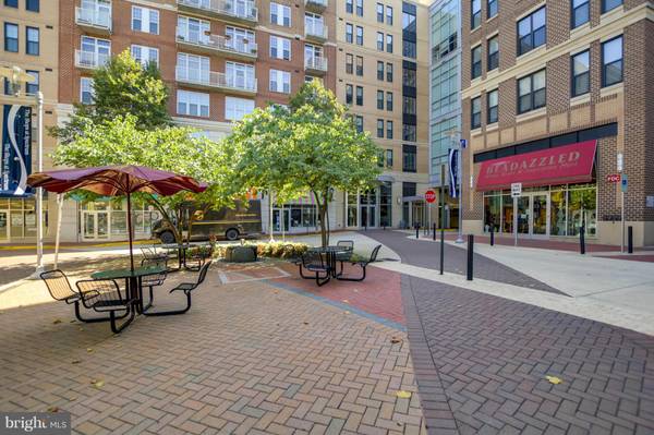 444 BROAD ST W #623, Falls Church, VA 22046