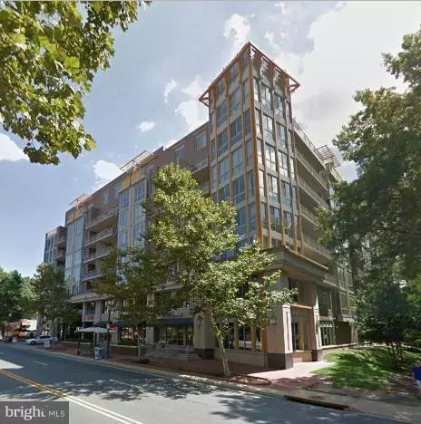 513 BROAD ST W #406, Falls Church, VA 22046