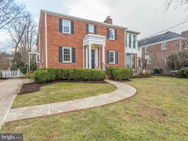 210 MIDVALE ST, Falls Church, VA 22046