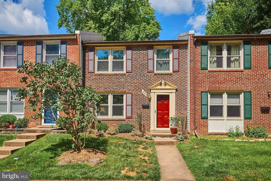 259 GUNDRY DR, Falls Church, VA 22046