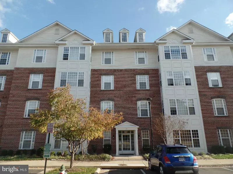 621 COBBLESTONE BLVD #112, Fredericksburg, VA 22401