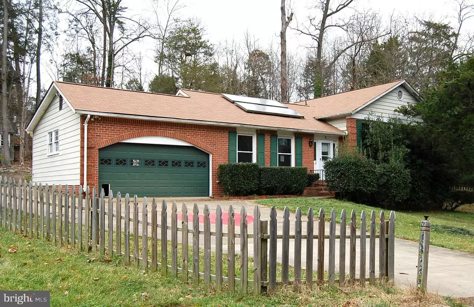 4 PEACE PIPE LN, Fredericksburg, VA 22401