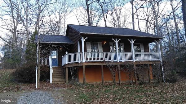 704 LAKE CAROLINE DR, Ruther Glen, VA 22546