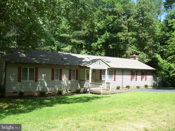 8 LAKE CAROLINE DR, Ruther Glen, VA 22546