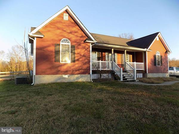 12335 SOUTH RIVER RD, Woodford, VA 22580