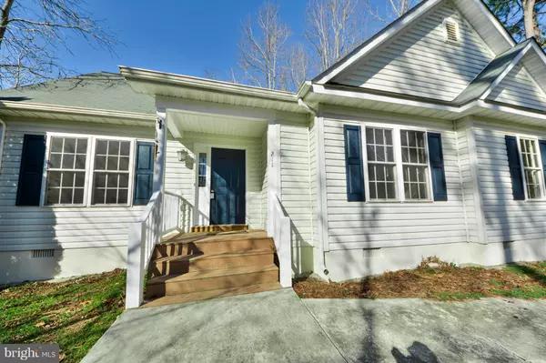 Ruther Glen, VA 22546,211 HAMILTON DR