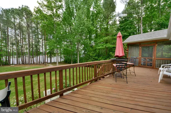 Ruther Glen, VA 22546,136 LAKE CAROLINE DR