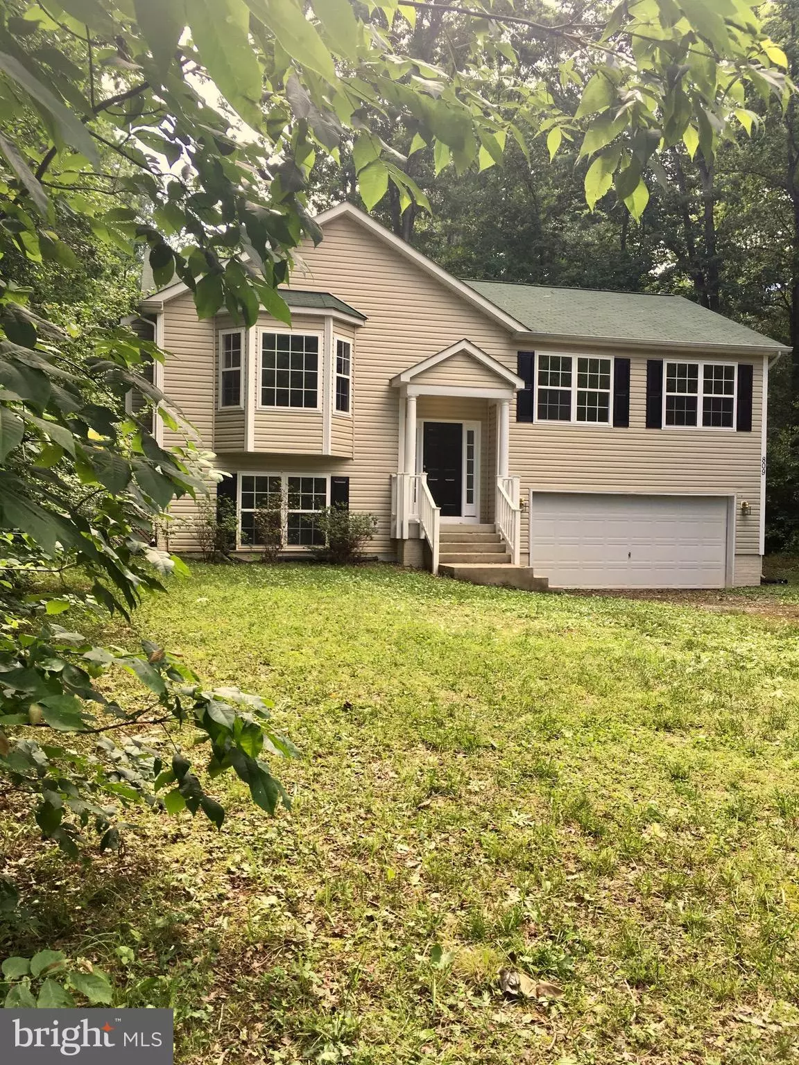 Ruther Glen, VA 22546,809 LAVERNE DR