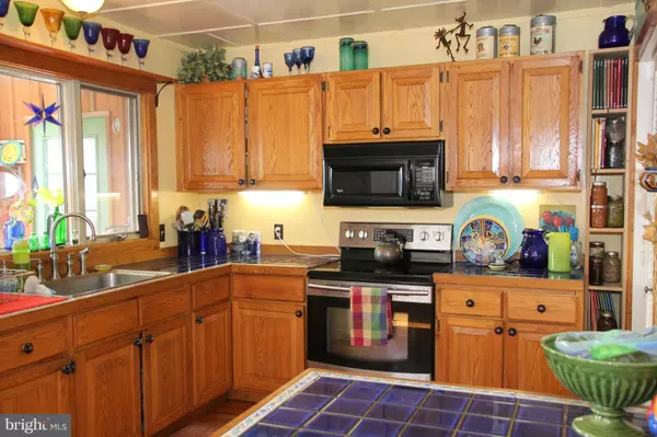 Stanardsville, VA 22973,797 WINDY KNOLL LN