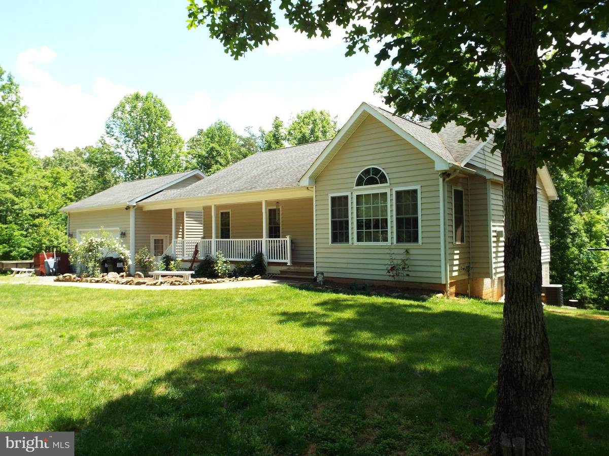 Reva, VA 22735,3382 RIDGEVIEW RD