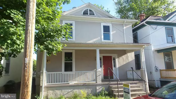 221 PROSPECT ST, Front Royal, VA 22630