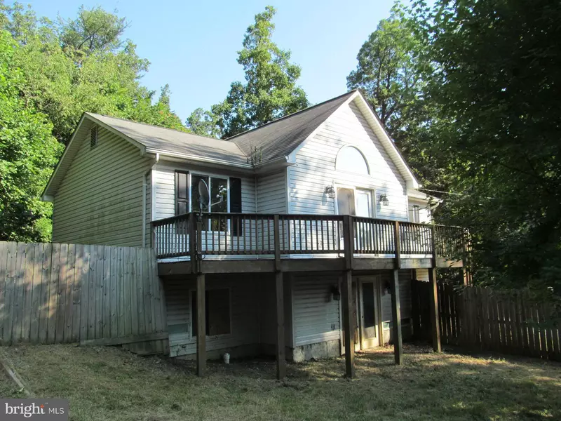 760 WILDERNESS RD, Linden, VA 22642