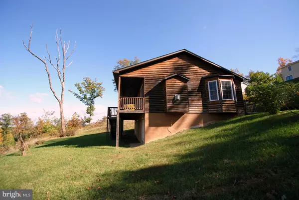 Linden, VA 22642,115 LOOKOUT POINT WAY