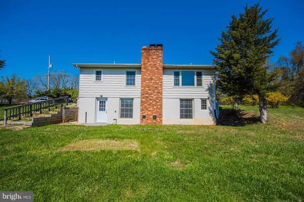 51 WINESAP CT, Linden, VA 22642