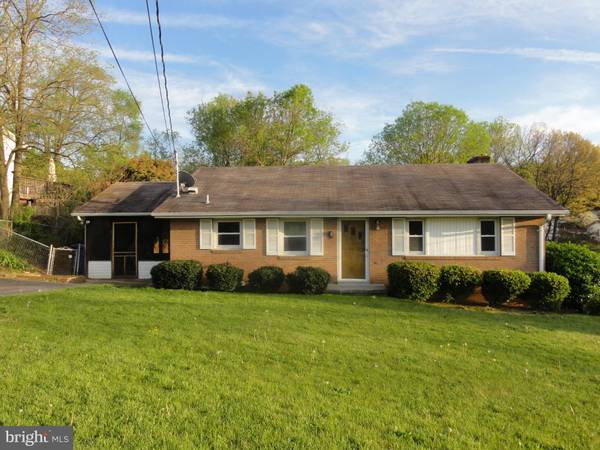 9 18TH ST, Front Royal, VA 22630