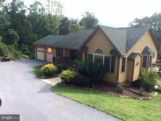 Linden, VA 22642,752 APPLE ORCHARD DR