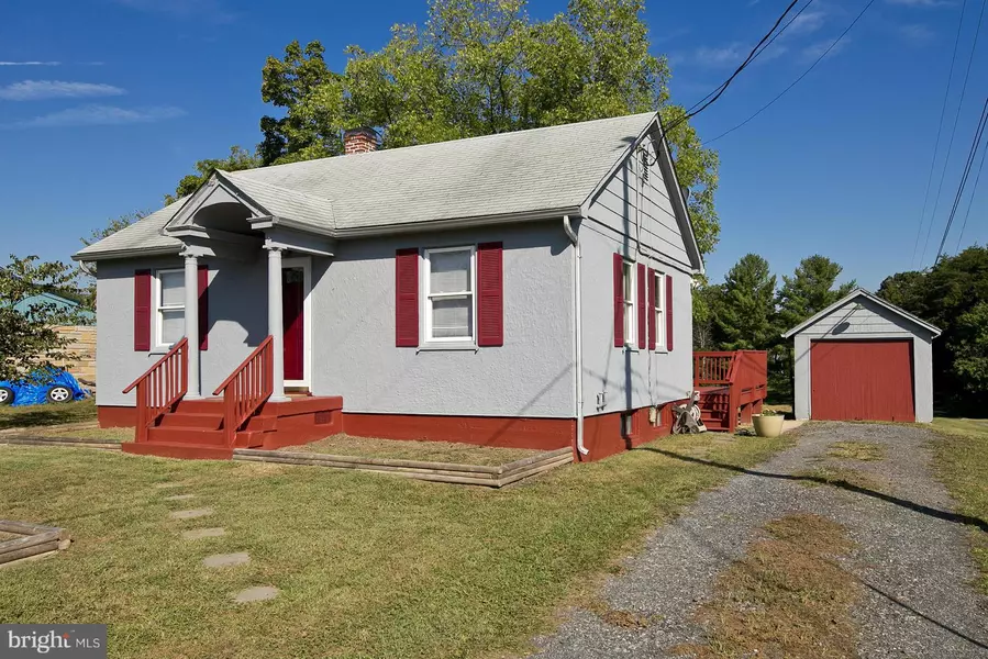 2244 STRASBURG RD, Front Royal, VA 22630