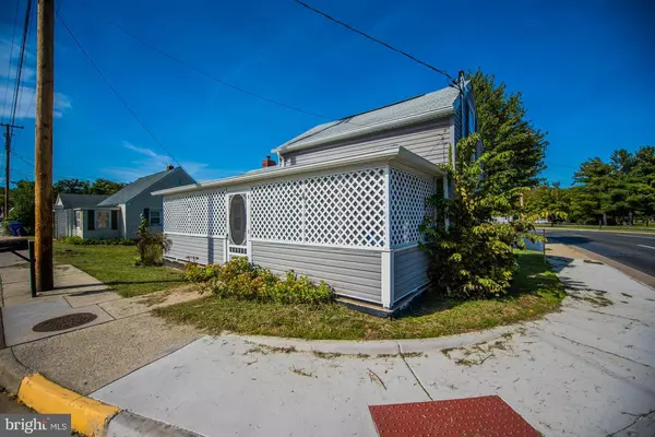 Front Royal, VA 22630,122 8TH ST