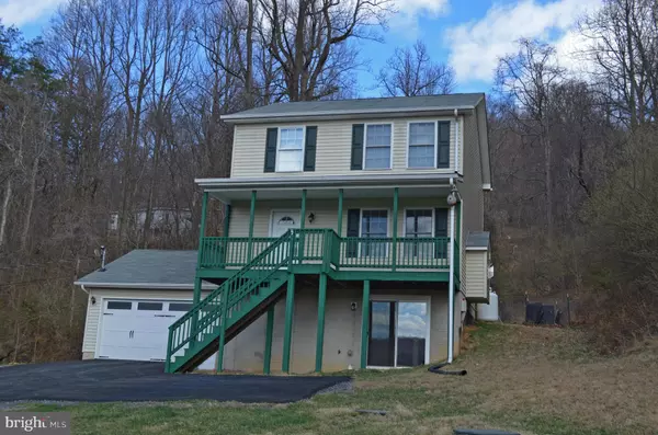 365 GOLDEN RUSSET DR, Linden, VA 22642