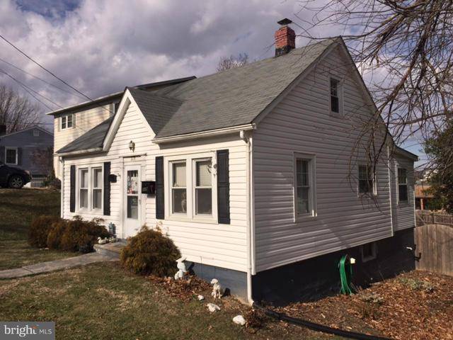 Front Royal, VA 22630,319 11TH ST
