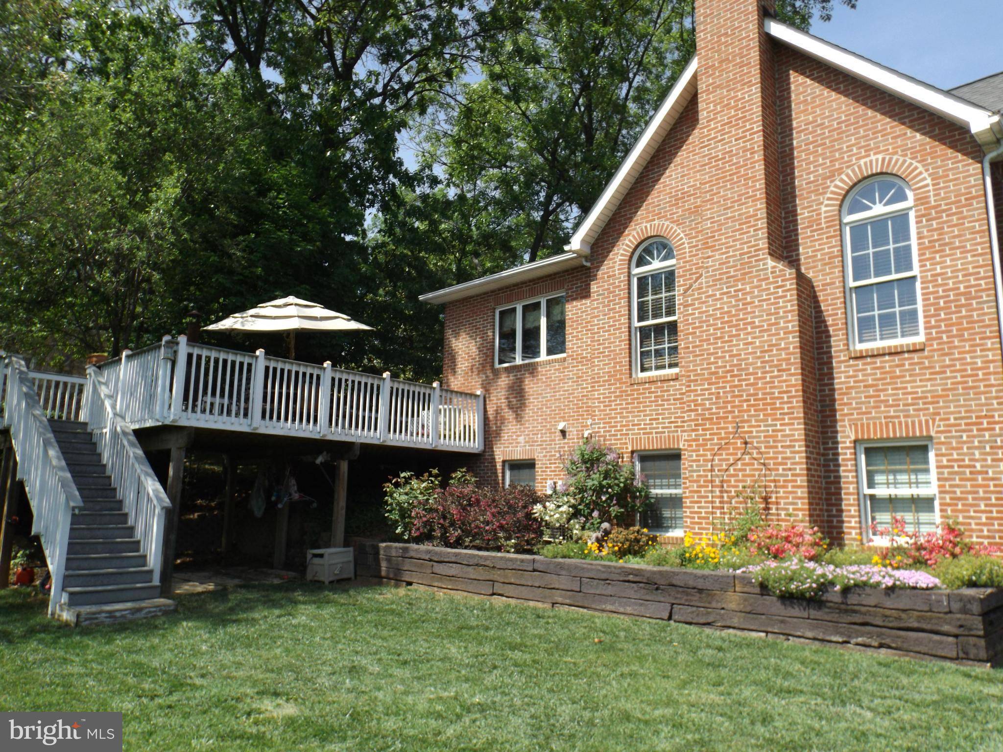 Front Royal, VA 22630,120 SHERWOOD AVE