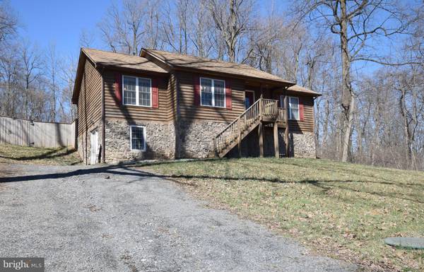 601 HIGH TOP RD, Linden, VA 22642