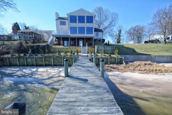 Colonial Beach, VA 22443,1335 HARBOR VIEW CIR