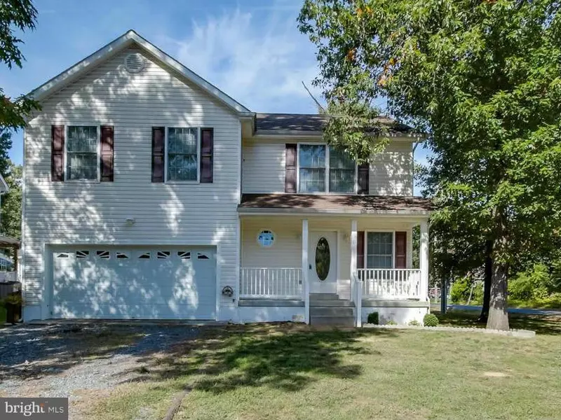 11 1ST ST, Colonial Beach, VA 22443